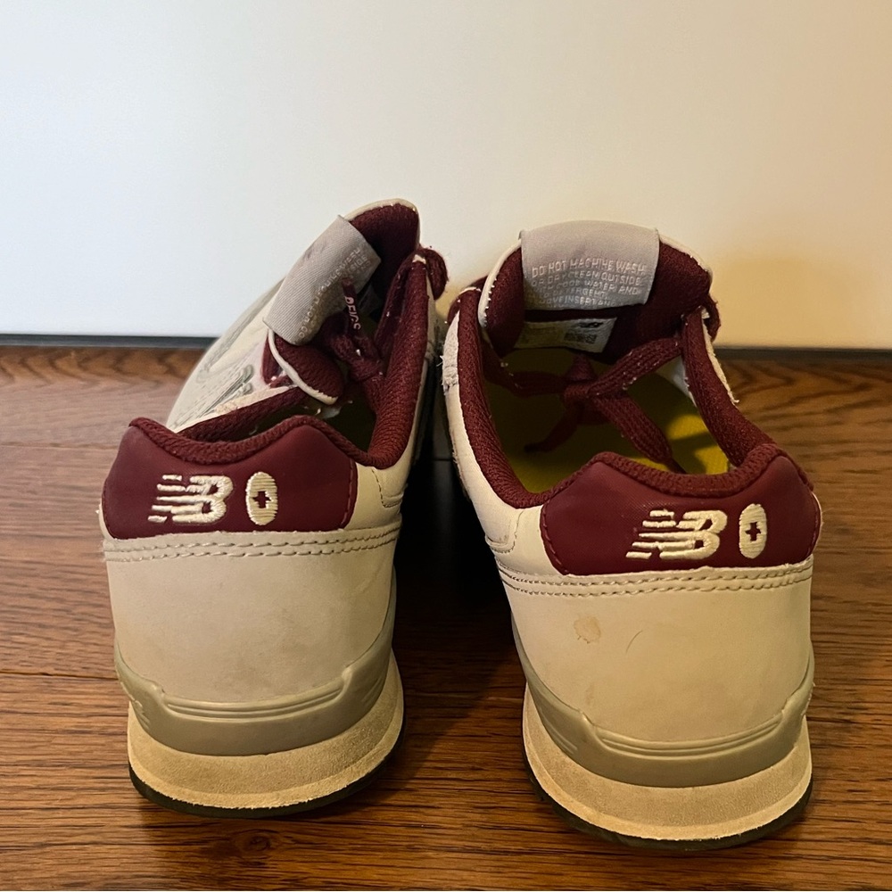 FIGS | New Balance 996 Maroon/Grey size 8 - Picture 4 of 7